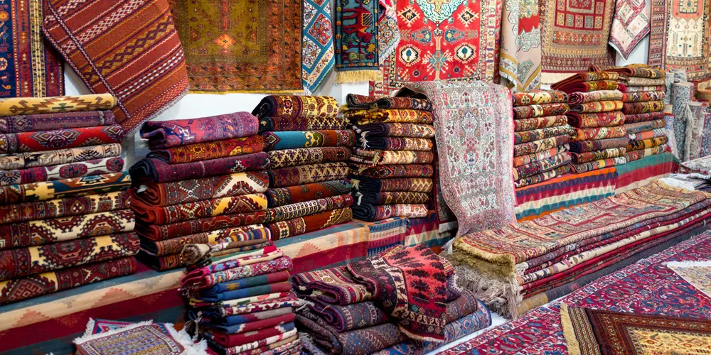 فرق فرش ماشینی و دستباف